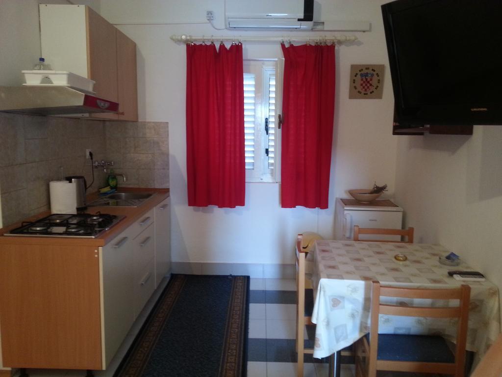 Studio Apartments Ivica Primošten Zimmer foto