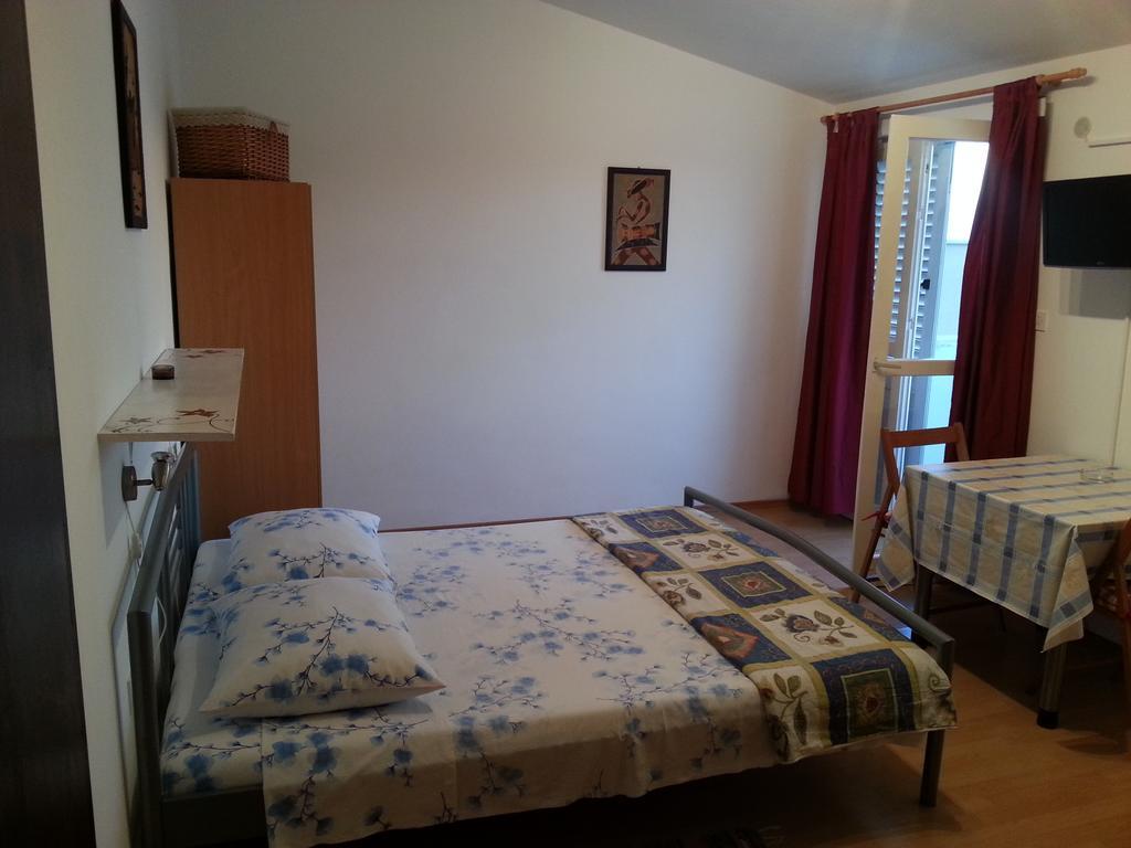 Studio Apartments Ivica Primošten Zimmer foto